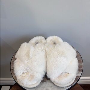 Cozy White Faux Fur Slippers